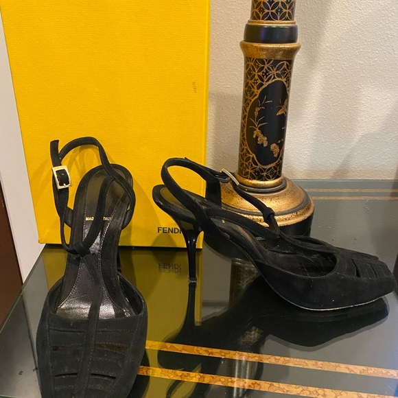 FENDI Black Suede HH Sandals, Pre owned 7 1/2 m - Picture 2 of 7